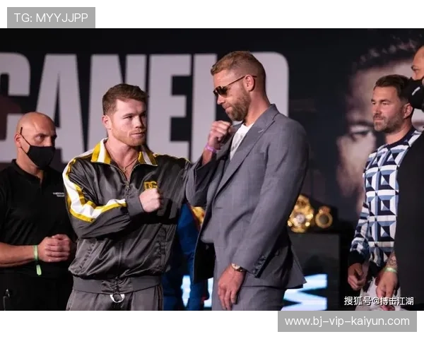 世界拳王统一战发布会：双方教练火药味十足，对峙升级