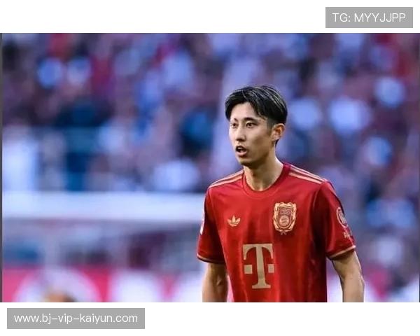 伊藤洋辉底线头球回做，亚洲连线助攻显默契