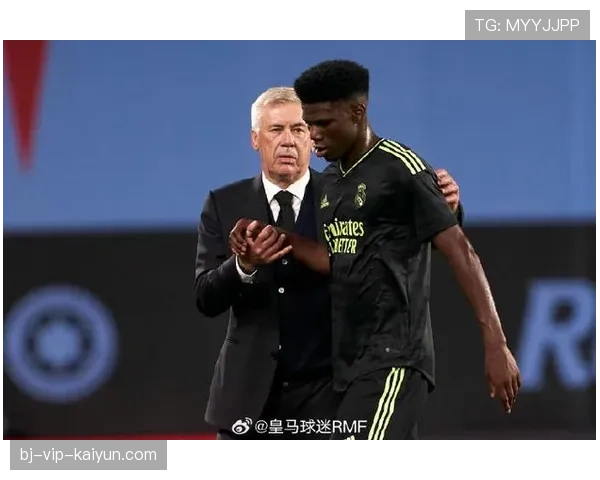 安切洛蒂:“楚阿梅尼在中卫位置上的表现超出了我的预期” 安切洛蒂:“楚阿梅尼在中卫位置上的表现超出了我的预期”